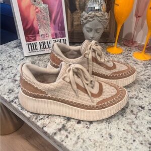 Dolce Vita Dolen Tennis Shoe Sz 8 Brown Multi Woven